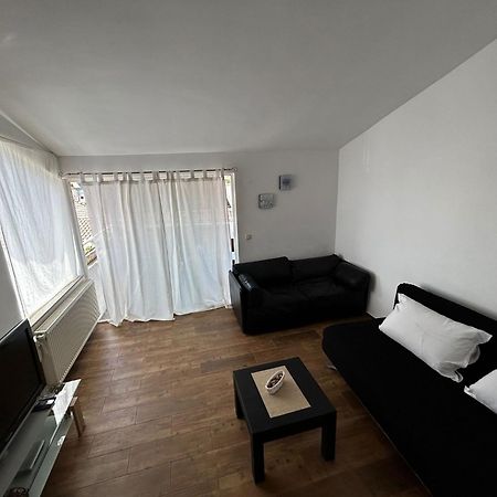 Apartments Petrovic 피로바츠 외부 사진