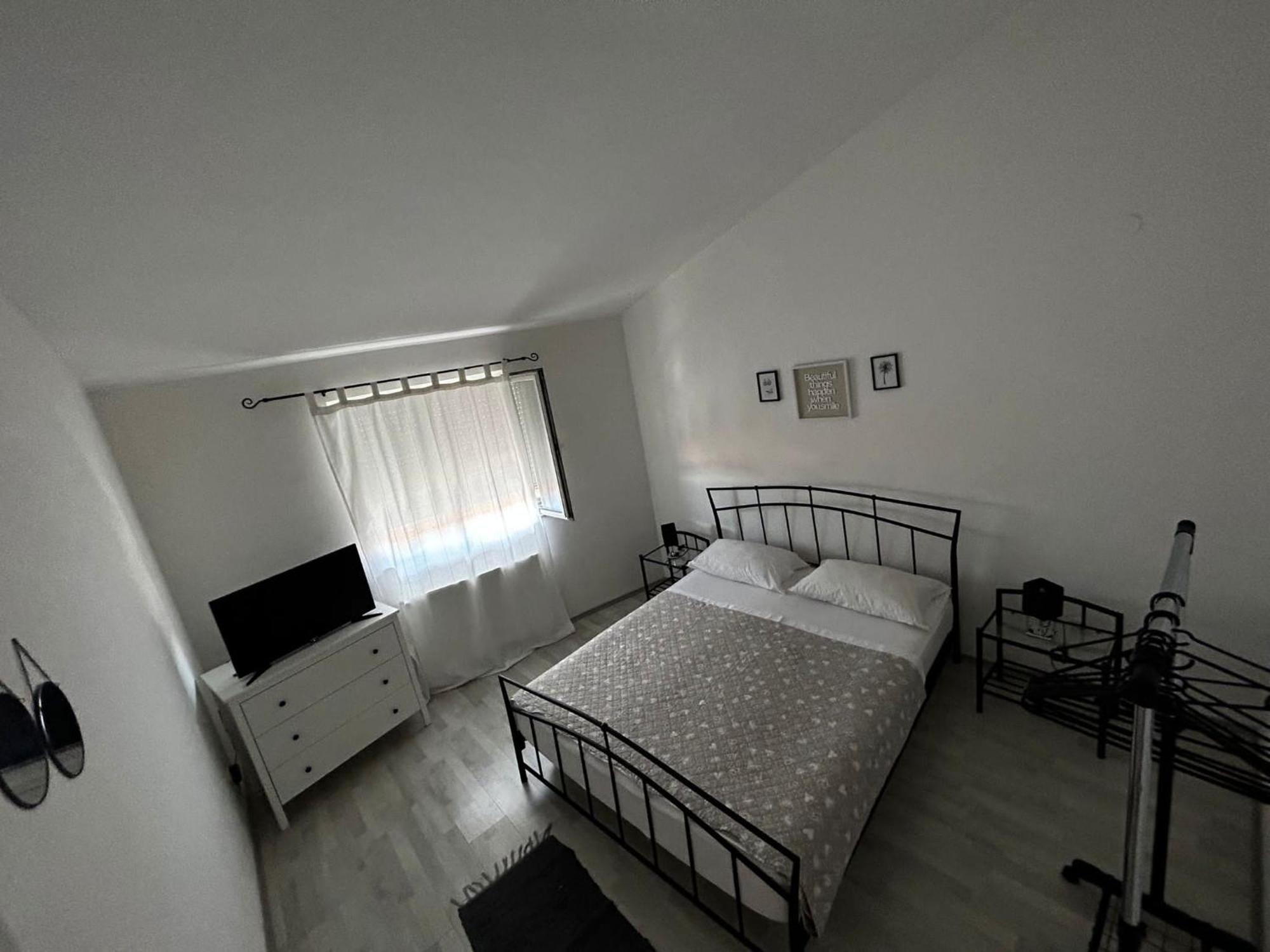 Apartments Petrovic 피로바츠 객실 사진