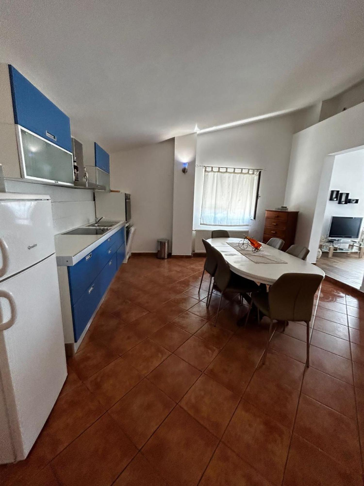 Apartments Petrovic 피로바츠 외부 사진