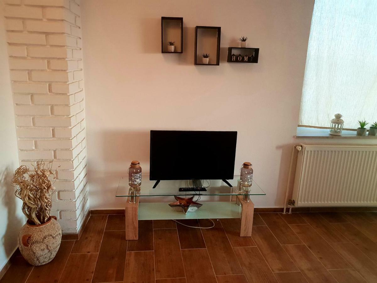 Apartments Petrovic 피로바츠 외부 사진